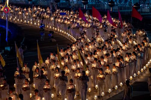 ภาพ No.312292:วันอังคารที่ 3 มีนาคม พ.ศ.2569 พิธีเวียนประทักษิณและจุดมาฆประทีป (ภาพชุดที่ 2) ณ ลานธรรมพระมหาธรรมกายเจดีย์ วัดพระธรรมกาย