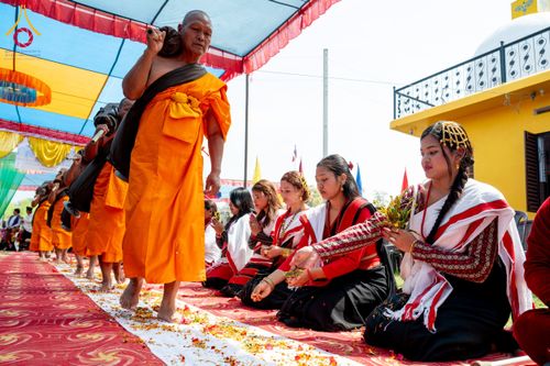ภาพ No.132077:พิธีต้อนรับ พระ-สามเณร ธรรมยาตรา ในโครงการบรรพชา 1,250 รูป ณ แดนประสูติ สวนลุมพินี ประเทศเนปาล วันที่ 16-17 มีนาคม พ.ศ. 2567