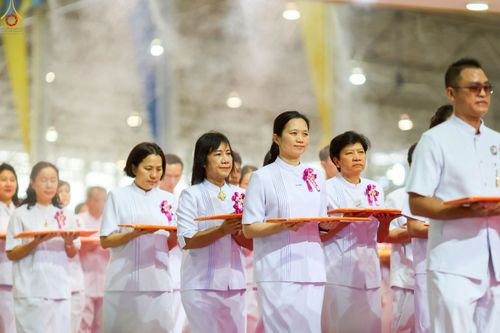 ภาพ No.240731:วันพุธที่ 27 สิงหาคม พ.ศ. 2568 พิธีทอดผ้าป่าเพื่อสร้างอาคาร  82 ปี หลวงพ่อธัมมชโย สมทบกฐินวัดพระธรรมกาย และกฐิน 30,000 วัดทั่วประเทศ ครั้งที่ 1