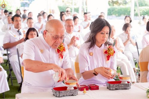 ภาพ No.259349:วันอาทิตย์ที่ 12 ตุลาคม พ.ศ. 2568 พิธีทอดกฐินบรมจักรพรรดิ สร้างอุโบสถ 82 ปี บูชาธรรมหลวงพ่อธัมมชโย ณ วัดพระธรรมกายแคลิฟอร์เนีย ประเทศสหรัฐอเมริกา 