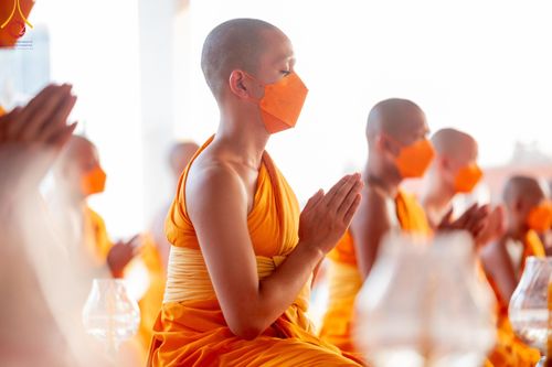 ภาพ No.119200:พิธีจุดประทีปถวายเป็นพุทธบูชา และบูชาธรรมมหาปูชนียาจารย์ พระมงคลเทพมุนี(สด จนฺทสโร) ในโครงการธรรมยาตราฯ วันที่ 26 มกราคม พ.ศ. 2567 ณ อาคารธรรมยาตรา กตัญญูบูชามหาปูชนียาจารย์ ตรงข้ามวัดปากน้ำภาษีเจริญ จ.กรุงเทพมหานคร