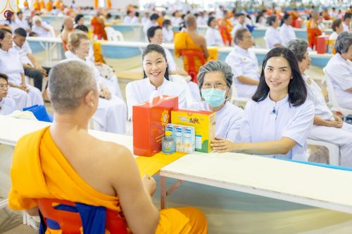 ภาพ No.236384:วันที่ 3 สิงหาคม พ.ศ. 2568 พิธีถวายมหาสังฆทานคณะสงฆ์ 2,000 กว่าวัดทั่วประเทศ ปีที่ 25 , พิธีถวายไทยธรรมคณะสงฆ์ 323 วัด 4 จังหวัดชายแดนภาคใต้ ณ วัดพระธรรมกาย