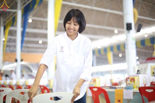 ภาพ No.59677:V.39 ทุ่มสุดใจ ธรรมชัย 80 ปี การเตรียมงาน การปฏิบัติงาน ของเจ้าหน้าที่หน่วยงานต่างๆ เพื่อพิธีฉลองอายุวัฒนมงคล 80 ปี หลวงพ่อธัมมชโย และรับถวายมหาสังฆทาน 10,000 กว่าวัดทั่วประเทศ ในวันคุ้มครองโลก จันทร์ที่ 22 เมษายน พ.ศ. 2567