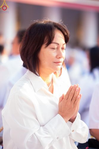 ภาพ No.112738:พิธีตักบาตรพระธรรมยาตราฯ ณ วัดสองพี่น้อง จ.สุพรรณบุรี วันที่ 15 มกราคม พ.ศ. 2567