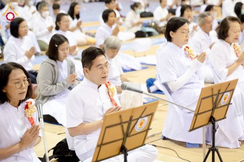 ภาพ No.203710:พิธีถวายภัตตาหารเป็นสังฆทาน แด่พระธรรมยาตรา ณ วัดพระธรรมกาย ตำบลคลองสาม อำเภอคลองหลวง จังหวัดปทุมธานี ในโครงการธรรมยาตรา กตัญญูบูชา มหาปูชนียาจารย์ พระมงคลเทพมุนี(สด จนฺทสโร) พระผู้ปราบมาร อนุสรณ์สถาน 7 แห่ง ปีที่ 13 วันที่ 30 มกราคม พ.ศ. 2568