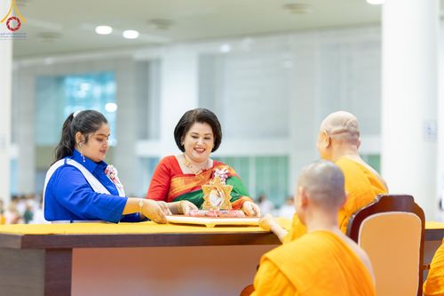 ภาพ No.124676:พิธีมอบโล่วัชรเกียรติยศ โครงการตอบปัญหาศีลธรรมเพื่อสันติภาพโลก (World-PEC) ต่างประเทศ ครั้งที่ 17 ณ ห้องแก้วสารพัดนึก 1 วัดพระธรรมกาย ในวันมาฆบูชา เสาร์ที่ 24 กุมภาพันธ์ พ.ศ. 2567