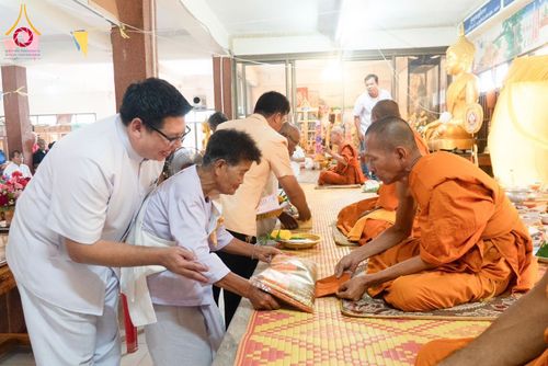 ภาพ No.168420:พิธีทอดกฐิน 4 วัด จ.ปราจีนบุรี โครงการกฐินสามัคคีทั่วไทย 30,000 วัด โดยคณะศิษยานุศิษย์วัดพระธรรมกาย บูชาธรรม 80 ปี หลวงพ่อธัมมชโย วันที่ 26-27 ตุลาคม พ.ศ. 2567