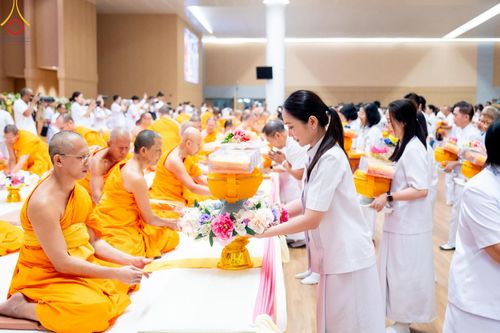 ภาพ No.212757:วันอาทิตย์ที่ 23 มีนาคม พ.ศ. 2568 พิธีร่วมบุญโครงการบรรพชาสามเณร 5,000 รูป ณ ห้องแก้วสารพัดนึก 2 วัดพระธรรมกาย
