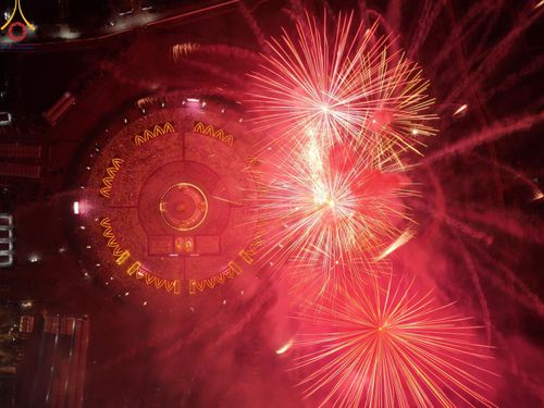 ภาพ No.200643:พิธีจุดประทีปถวายเป็นพุทธบูชา และบูชาธรรมมหาปูชนียาจารย์ ณ อนุสรณ์สถานบางปลา วัดบางปลา อำเภอบางเลน จังหวัดนครปฐม ในโครงการธรรมยาตรา กตัญญูบูชา มหาปูชนียาจารย์ พระมงคลเทพมุนี(สด จนฺทสโร) พระผู้ปราบมาร อนุสรณ์สถาน 7 แห่ง ปีที่ 13 วันที่ 23 มกราคม พ.ศ. 2568