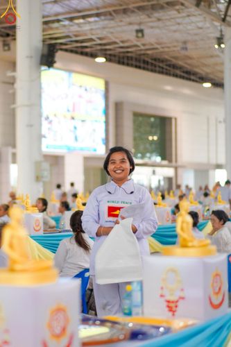 ภาพ No.58264:V.41 เทหมดใจ  ลุยต่อไป ร้อยซาวปี การเตรียมงาน การปฏิบัติงาน และการเก็บงาน ของเจ้าหน้าที่หน่วยงานต่างๆ เพื่อพิธีฉลองอายุวัฒนมงคล 80 ปี หลวงพ่อธัมมชโย และรับถวายมหาสังฆทาน 10,000 กว่าวัดทั่วประเทศ ในวันคุ้มครองโลก จันทร์ที่ 22 เมษายน พ.ศ. 2567