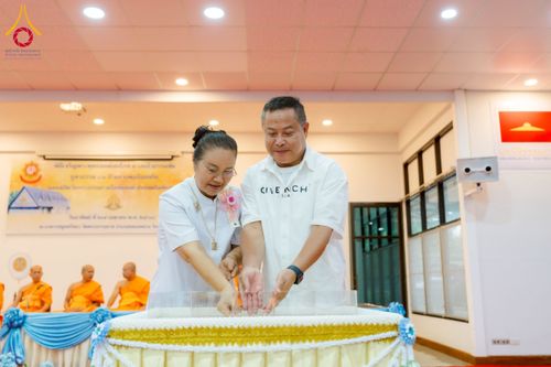 ภาพ No.221412:วันอาทิตย์ที่ 27 เมษายน พ.ศ. 2568 พิธีเจริญพระพุทธมนต์สมโภชดวงแก้วธรรมชัย เนื่องในโอกาสบูชาธรรม 81 ปีหลวงพ่อธัมมชโย อัญเชิญประดิษฐานเนื่องในโอกาสสถาปนาวัดพระธรรมกายไอซ์แลนด์ ณ อาคารปลูกศรัทธา 1 วัดพระธรรมกาย อำเภอคลองหลวง จังหวัดปทุมธานี