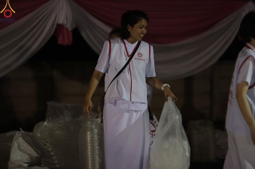 ภาพ No.110030:V.8 พลังทีม การเตรียมงาน เก็บงาน การรับบุญของเจ้าหน้าที่หน่วยงานต่างๆ เพื่อโครงการธรรมยาตรา กตัญญูบูชามหาปูชนียาจารย์ พระมงคลเทพมุนี (สด จนฺทสโร) พระผู้ปราบมาร อนุสรณ์สถาน 7 แห่ง ปีที่ 12 ระหว่างวันที่ 2 - 31 มกราคม พ.ศ.2567