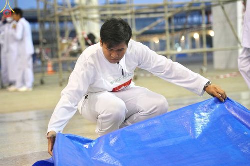 ภาพ No.134611:V.35 เพื่อบุญต้นเดือน การรับบุญของเจ้าหน้าที่หน่วยงานต่างๆ เพื่องานบุญวันอาทิตย์ต้นเดือน ณ วัดพระธรรมกาย วันที่ 7 เมษายน พ.ศ. 2567