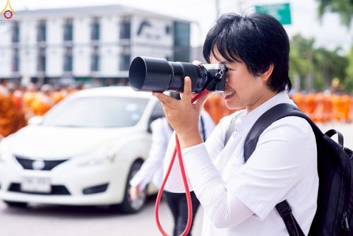 ภาพ No.239795:วันที่ 16-17 สิงหาคม พ.ศ. 2568 การปฏิบัติหน้าที่ของเจ้าหน้าที่ทุกสถานะ เพื่องานพิธีอัญเชิญรูปเหมือนพระมงคลเทพมุนี (สด จันทสโร) และพิธีกดปุ่มอัญเชิญรูปเหมือน พระมงคลเทพมุนี (สด จันทสโร) ณ มหาวิหารแก้วพระมงคลเทพมุนี ศูนย์ปฏิบัติธรรมแก้วเมืองเลย จ.เลย