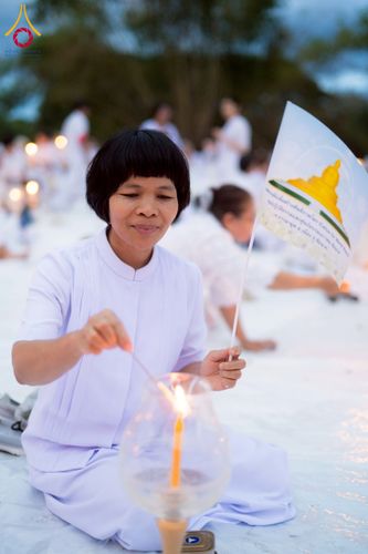 ภาพ No.261922:วันที่ 14 ตุลาคม พ.ศ. 2568 พิธีกลั่นแผ่นดิน โปรยทรายตอกเสาเข็มมหามงคลต้นแรก  สร้างองค์พระเจดีย์และจุดประทีปถวายเป็นพุทธบูชา ณ ศูนย์ปฏิบัติธรรมชัยนาท ต.ธรรมามูล อ.ชัยนาท จ.ชัยนาท