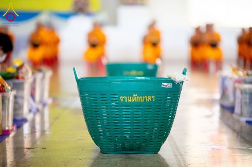 ภาพ No.209369:วันอาทิตย์ที่ 2 มีนาคม พ.ศ. 2568 พิธีตักบาตร ข้าวสารอาหารแห้ง ณ บ้านแก้วเรือนทองคุณยายฯ สภาธรรมกายสากล วัดพระธรรมกาย