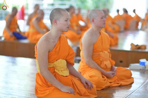 ภาพ No.147786:พิธีถวายภัตตาหารเมนูสวรรค์ ในพรรษาแห่งการเข้าถึงธรรม วันเสาร์ที่ 10 สิงหาคม พ.ศ. 2567 ณ หอฉันคุณยายอาจารย์ฯ วัดพระธรรมกาย