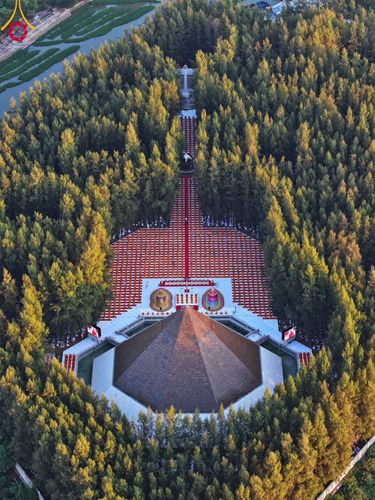 ภาพ No.107154:พิธีจุดประทีปถวายเป็นพุทธบูชา และบูชาธรรมมหาปูชนียาจารย์ ในโครงการธรรมยาตรากตัญญูบูชา มหาปูชนียาจารย์ พระมงคลเทพมุนี(สด จนฺทสโร) พระผู้ปราบมาร  อนุสรณ์สถาน 7 แห่ง ปีที่ 12  วันที่ 6 มกราคม พ.ศ. 2567 ณ อนุสรณ์สถานมหาวิหารพระมงคลเทพมุนี อ.สองพี่น้อง จ.สุพร