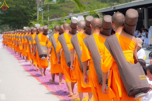 ภาพ No.129040:พระธรรมยาตราเดินธรรมยาตรา ณ ชุมชนรอบศูนย์ปฏิบัติธรรมภาคใต้ อ.บางกล่ำ จ.สงขลา วันที่ 10 มีนาคม พ.ศ. 2567
