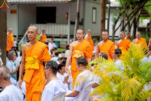 ภาพ No.216724:วันอาทิตย์ที่ 6 เมษายน พ.ศ. 2568 พิธีตัดปอยผม และปลงผมนาคธรรมทายาท โครงการบวชบูชาธรรม81ปี หลวงพ่อธัมมชโย โครงการ 1 และ 2 โครงการนานาชาติ AEC&WAB รุ่น CEO (ผู้บริหาร) รุ่นที่4 ณ หมู่บ้านบรรลุธรรม วัดพระธรรมกาย