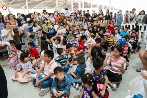 ภาพ No.111267:กิจกรรมงานวันเด็กแห่งชาติ รวมพลังเด็กเก่งและดี สร้างความดีสากล ปีที่ 6 ร่วมจัดโดย เทศบาลเมืองท่าโขลง พุทธสมาคมปทุมธานี องค์การบริหารส่วนตำบลคลองสาม ณ วัดพระธรรมกาย จ.ปทุมธานี วันที่ 13 มกราคม พ.ศ. 2567