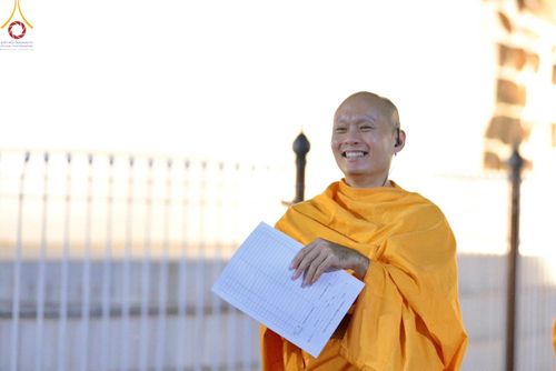 ภาพ No.126808:V.30 เต็มที่ เพื่อโคราช การเตรียมงาน ปฏิบัติงาน และเก็บงาน ของเจ้าหน้าที่หน่วยงานต่างๆ ทุกภาคส่วน เพื่อพิธีทำบุญเมืองนครราชสีมา ฉลอง 556 ปี ตักบาตรพระ 10,000 รูป ในวันเสาร์ที่ 2 มีนาคม พ.ศ.2567 ณ อนุสาวรีย์ท้าวสุรนารี จ.นครราชสีมา จัดโดย คณะสงฆ์จังหวัดนค