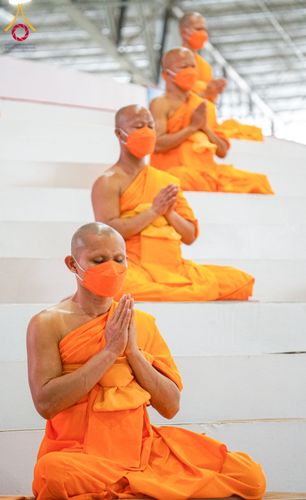 ภาพ No.134081:พิธีบูชาข้าวพระ  ในวันอาทิตย์ต้นเดือนที่ 7 เมษายน พ.ศ. 2567 ณ วัดพระธรรมกาย จ.ปทุมธานี