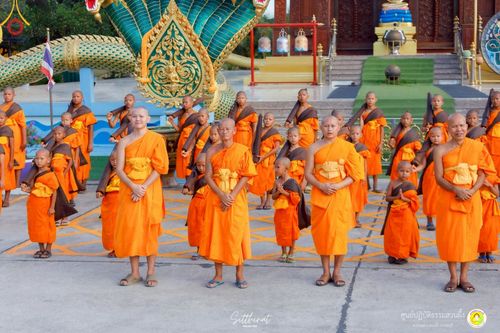 ภาพ No.222185:วันที่ 26-27 เมษายน พ.ศ. 2568 ศูนย์ปฏิบัติธรรมสวนผึ้ง ร่วมกับ ธุดงค์คสถานประจวบคีรีขันธ์ และวัดอ่าวน้อย  จัดกิจกรรมเดินธรรมยาตรา ตักบาตรข้าวสารอาหารแห้ง และจุดประทีปถวายเป็นพุทธบูชา ณ วัดอ่าวน้อย จ.ประจวบคีรีขันธ์