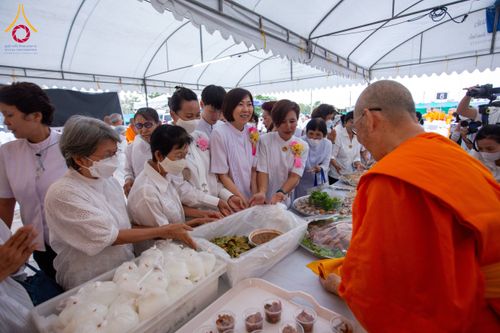 ภาพ No.118080:พิธีถวายภัตตาหารเป็นสังฆทาน แด่คณะพระธรรมยาตรา ปีที่ 12 วันที่ 24 มกราคม พ.ศ. 2567 ณ อนุสรณ์สถานบางนางแท่น จ.นครปฐม