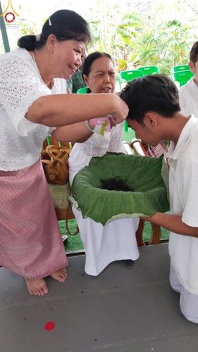 ภาพ No.133292:กิจวัตรกิจกรรมการฝึกตัวก่อนบวช และพิธีตัดปอยผมธรรมทายาท ณ ศูนย์ปฏิบัติธรรมและอบรมเยาวชนเมืองยะลา วันที่ 1-2 เมษายน พ.ศ. 2567