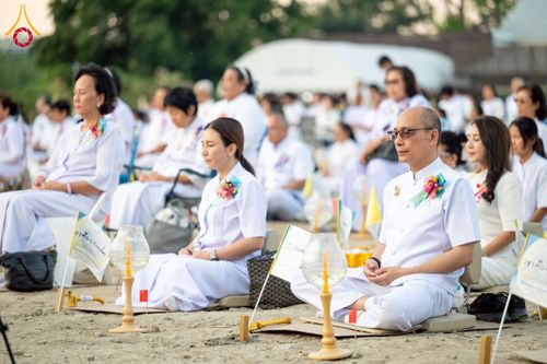 ภาพ No.275123:วันอาทิตย์ที่ 30 พฤศจิกายน พ.ศ. 2568 พิธีตอกเสาเข็ม "สร้างองค์พระเจดีย์เพื่อสร้างสันติภาพโลก" ต้นสุดท้าย ณ ศูนย์ปฏิบัติธรรมระยอง (บ้านช่องลม)