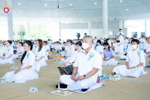 ภาพ No.226565:วันที่ 26 พฤษภาคม พ.ศ. 2568 พิธีบุพเปตพลี ครั้งที่ 164 ร่วมอุทิศบุญแด่หมู่ญาติที่ล่วงลับไปแล้ว และสืบทอดอายุพระพุทธศาสนา ณ หอฉันคุณยายอาจารย์ฯ วัดพระธรรมกาย