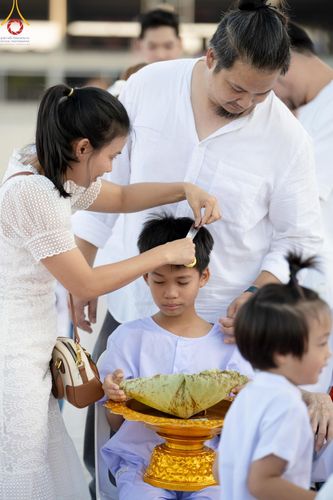 ภาพ No.132686:พิธีปลงผมยุวธรรมทายาท รุ่นที่ 32 มัชฌิมธรรมทายาท รุ่นที่ 28 ณ ลานธรรม วัดพระธรรมกาย วันเสาร์ที่ 30 มีนาคม พ.ศ. 2567