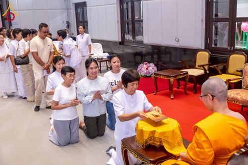 ภาพ No.231281:วันพฤหัสบดีที่ 3 กรกฏาคม พ.ศ. 2568 พิธีมุทิตาสักการะพระภิกษุนาคหลวง พระมหาพนาวัฒน์ ธมฺมนฺตคามี (จันทร์เผือก) เปรียญธรรม ๙ ประโยค ณ วัดพระธรรมกาย ปทุมธานี