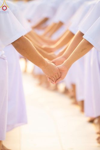 ภาพ No.214988:วันเสาร์ที่ 5 เมษายน พ.ศ. 2568 พิธีเวียนประทักษิณรอบพระมหาธรรมกายเจดีย์  พิธีวันทาเจดีย์ พิธีขอขมาและมอบผ้าไตร ในโครงการบรรพชาสามเณรฟื้นฟูพระพุทธศาสนาทั่วไทย , โครงการหน่อแก้วเปรียญธรรม รุ่นที่ 13 ,  โครงการสามเณรยุวธรรมทายาท รุ่นที่ 33 , โครงการสามเณรมั