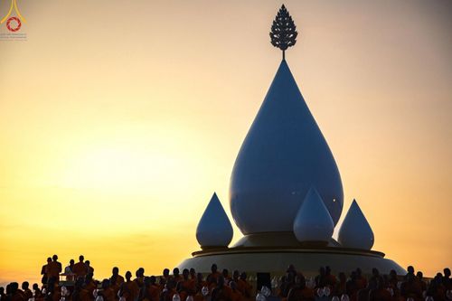 ภาพ No.211666:วันอาทิตย์ที่ 16 มีนาคม พ.ศ. 2568 พิธีอัญเชิญพระบรมสารีริกธาตุ ประดิษฐาน ณ ปทุมเจดีย์ ศูนย์อบรมเยาวชนปัตตานี