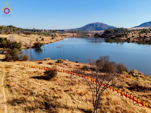 ภาพ No.232877:วันที่ 1 กรกฏาคม พ.ศ. 2568 Dhammayatra in South Africa 2025 ธรรมยาตราแอฟริกาใต้ — เส้นทางแห่งสติ สมาธิ และปัญญา ธรรมทายาทที่ได้อบรมโครงการบรรพชาอุปสมบทหมู่ครั้งที่ 2 ณ วัดพระธรรมกายโจฮันเนสเบิร์ก ประเทศแอฟริกาใต้