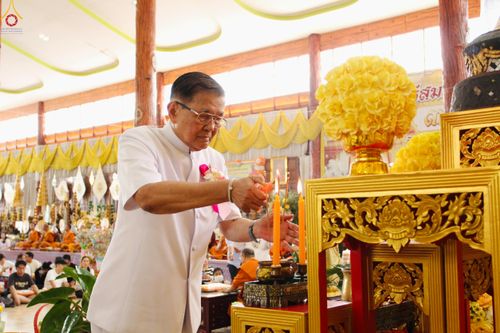 ภาพ No.282912:วันที่ 2 พฤศจิกายน พ.ศ.2568 พิธีทอดกฐินสามัคคีทั่วไทย 30,000 วัด  โดยคณะศิษยานุศิษย์ บูชาธรรม 81 ปี  หลวงพ่อธัมมชโย ณ วัดราษฎร์ประคองธรรม อ.บางใหญ่ จ.นนทบุรี