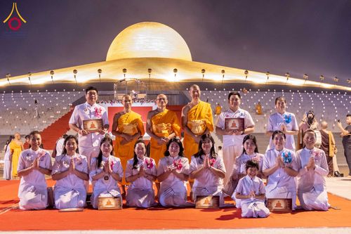 ภาพ No.312483:วันอังคารที่ 3 มีนาคม พ.ศ.2569 พิธีเวียนประทักษิณและจุดมาฆประทีป (ภาพชุดที่ 2) ณ ลานธรรมพระมหาธรรมกายเจดีย์ วัดพระธรรมกาย