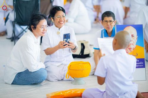 ภาพ No.215121:วันเสาร์ที่ 5 เมษายน พ.ศ. 2568 พิธีเวียนประทักษิณรอบพระมหาธรรมกายเจดีย์  พิธีวันทาเจดีย์ พิธีขอขมาและมอบผ้าไตร ในโครงการบรรพชาสามเณรฟื้นฟูพระพุทธศาสนาทั่วไทย , โครงการหน่อแก้วเปรียญธรรม รุ่นที่ 13 ,  โครงการสามเณรยุวธรรมทายาท รุ่นที่ 33 , โครงการสามเณรมั