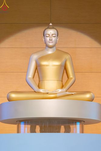 ภาพ No.139235:พิธีตักบาตร , พิธีบูชาข้าวพระ ณ ห้องแก้วสารพัด 1 สภาธรรมกายสากล วัดพระธรรมกาย วันอาทิตย์ต้นเดือนที่ 2 มิถุนายน พ.ศ. 2567