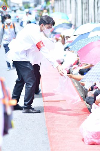 ภาพ No.128807:V.33 รวมพลังเพื่อบางกล่ำ การเตรียมงานของเจ้าหน้าที่หน่วยงานต่างๆ เพื่องานธรรมยาตราอัญเชิญพระบรมสารีริกธาตุ ประดิษฐาน ณ มหารัตนเจดีย์สิริปทุมสวรรค์ (เจดีย์อริยพุทธะ 5 พระองค์) ศูนย์ปฏิบัติธรรมภาคใต้ อ.บางกล่ำ จ.สงขลา ระหว่างวันที่ 9-10 มีนาคม พ.ศ. 2567