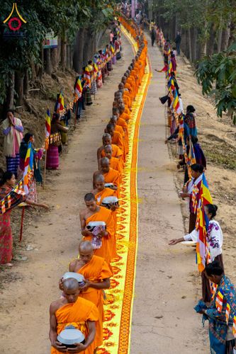 ภาพ No.131143:Photo Story ปฐมบรรพชาชาวพุทธมาร์มา Episode 4/5 วันที่ 13 กุมภาพันธ์พ.ศ. 2567 ณ วัดธัมจักร อรัญกุฏิ บังกลาเทศ