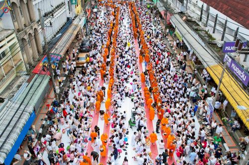 ภาพ No.245419:วันอาทิตย์ที่ 14 กันยายน พ.ศ. 2568 ตักบาตรพระ 555 รูป มหากุศล  น้อมถวายเป็นพุทธบูชา ณ หอนาฬิกาเบตง อ.เบตง จ.ยะลา