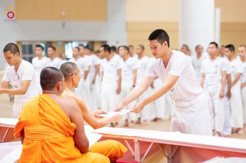 ภาพ No.351208:วันที่ 21 กันยายน พ.ศ. 2569 พิธีปิดโครงการบรรพชาพัฒนาคุณธรรม จริยธรรม  สำหรับนักเรียนนายสิบตำรวจ (นสต.) รุ่นที่ 16 ศูนย์ฝึกอบรมตำรวจภูธรภาค 1