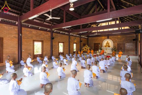 ภาพ No.317689:วันพฤหัสบดีที่ ๒ เมษายน พ.ศ.๒๕๖๙ พิธีบรรพชาสามเณรภาคฤดูร้อน น้อมบูชาธรรมอายุวัฒนมงคล ๘๒ ปี หลวงพ่อธัมมชโย และ ถวายเป็นพระราชกุศลแด่ สมเด็จพระกนิษฐาธิราชเจ้ากรมสมเด็จพระเทพรัตน์ราชสุดาฯ สยามบรมราชกุมารี รุ่นที่ ๑๓ ณ วัดทุ่งเจริญธรรม อำเภออมก๋อย จังหวัดเชี