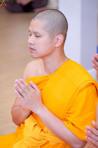 ภาพ No.246340:วันที่ 8 กันยายน พ.ศ. 2568 พระครูปลัดรัตนวีรวัฒน์ (รังสฤษดิ์ อิทฺธิจินฺตโก) เจ้าอาวาสวัดพระธรรมกาย เป็นประธานมอบพระบรมสารีริกธาตุ แก่ศูนย์ส่งเสริมศีลธรรมภายในประเทศ และวัดสาขาต่างประเทศ จำนวน 8 แห่ง