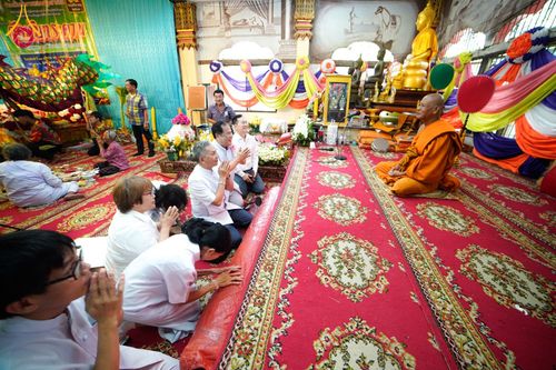 ภาพ No.178755:พิธีทอดกฐิน ณ วัดทับกระดาน จ.สุพรรณบุรี ในโครงการกฐินสามัคคีทั่วไทย 30,000 วัด บูชาธรรม 80 ปี หลวงพ่อธัมมชโย โดยคณะศิษยานุศิษย์วัดพระธรรมกาย วันที่ 15 พฤศจิกายน พ.ศ. 2567