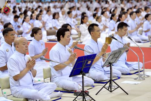 ภาพ No.215680:วันอาทิตย์ต้นเดือนที่ 6 เมษายน พ.ศ. 2568 พิธีทอดผ้าป่าสมทบ เพื่องานถวายมหาสังฆทาน 40,000 กว่าวัดทั่วประเทศ ณ สภาธรรมกายสากล วัดพระธรรมกาย