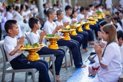 ภาพ No.132872:พิธีตัดปอยผม โครงการหน่อแก้วเปรียญธรรม รุ่นที่ 12 ณ ค่ายจองแชมป์ หมู่กฏิสามเณรเปรียญธรรม วัดพระธรรมกาย วันอาทิตย์ที่ 31 มีนาคม พ.ศ. 2567